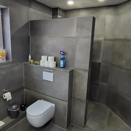 Homestay 4-wg Einzelzimmer *